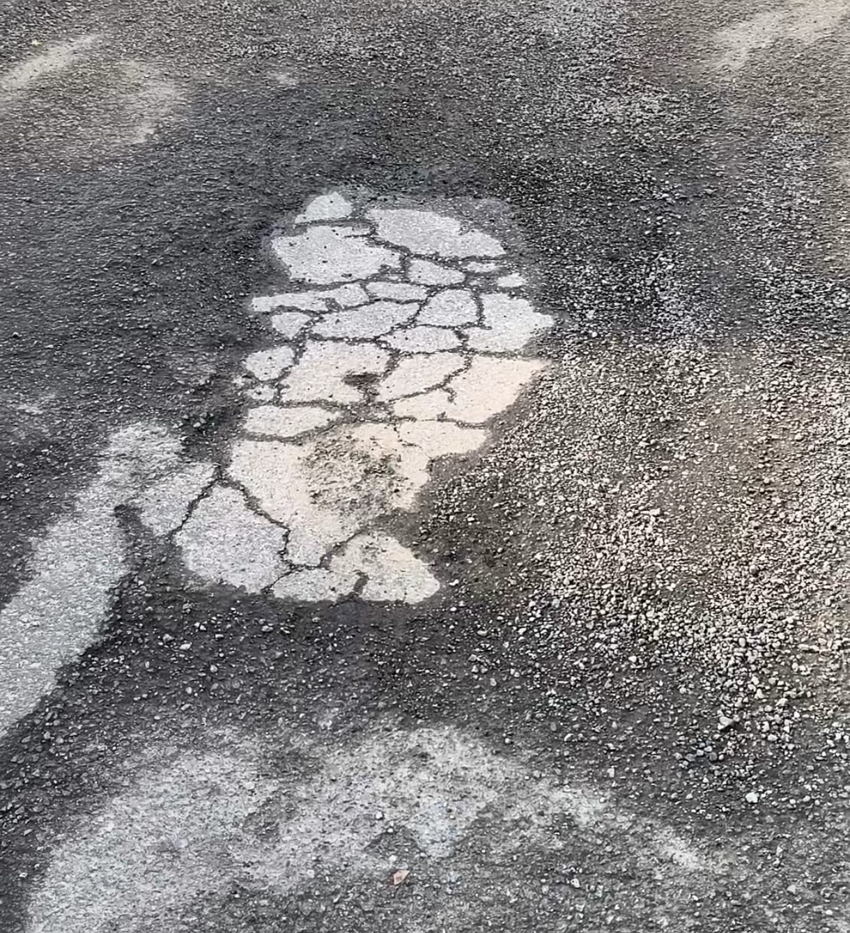 O PSOE de Rianxo esixe a rectificación dos asfaltados para garantir a seguridade da veciñanza