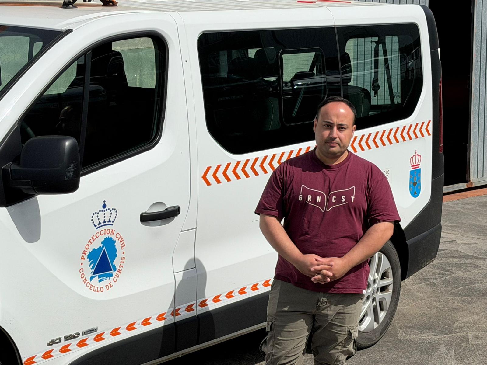 O PSdeG de Curtis denuncia que os uniformes de protección civil do municipio non cumpren a normativa vixente