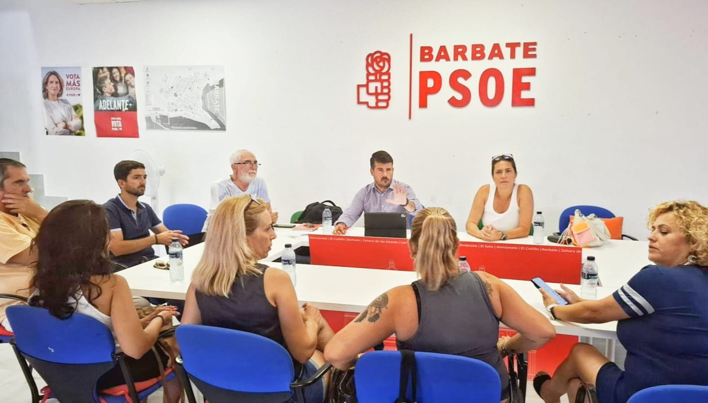 El PSOE y el AMPA del CEIP Bahía de Barbate reclaman a la Junta de Andalucía un mayor compromiso con el alumnado TEA