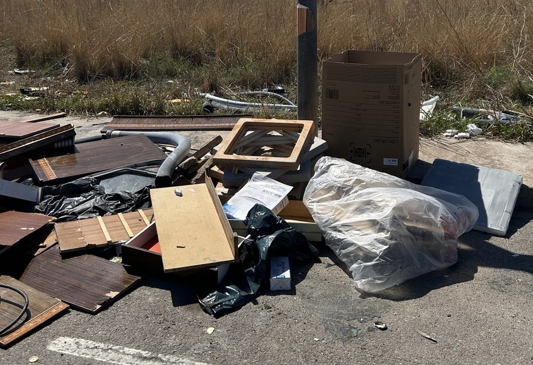 La proliferación de vertederos incontrolados en Castelló revela la “incapacidad” de Carrasco y la necesidad de reforzar la vigilancia en el municipio