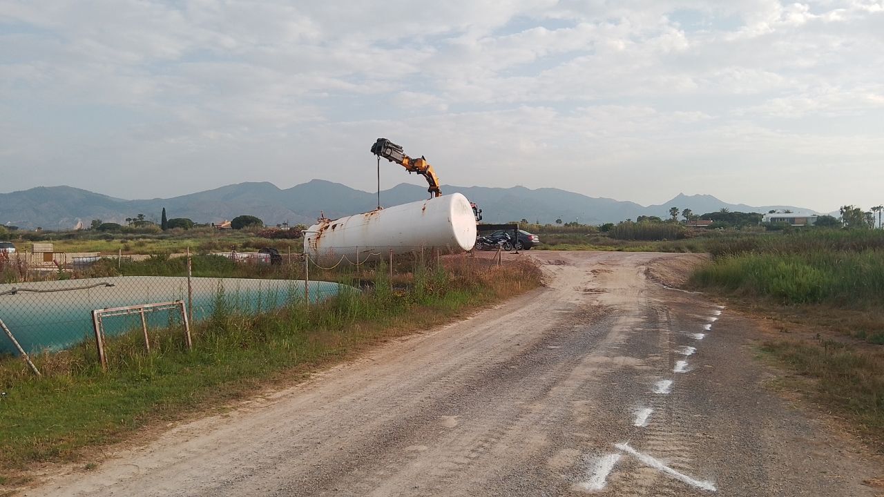 El trasllat de depòsits de l’aeròdrom de Castelló confirma que deixa la base d’emergències inoperativa i demostra les “mentides de Sales”