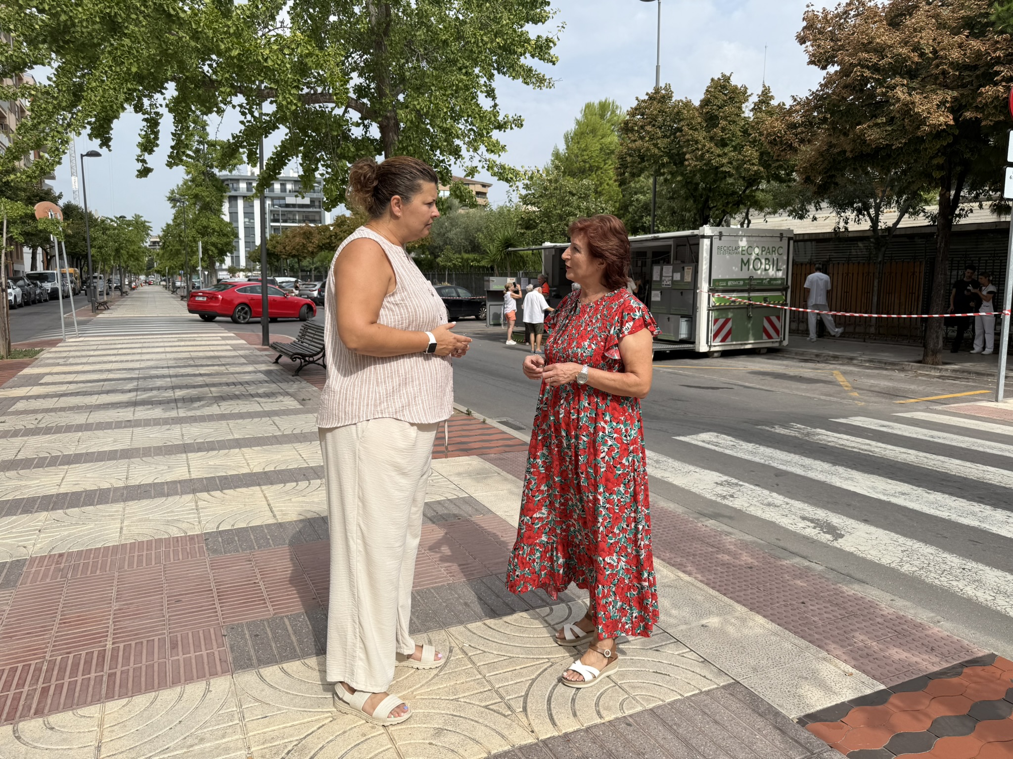 El PSPV urge a ampliar el horario del ecoparque móvil y extenderlo a más barrios ante el colapso del fijo
