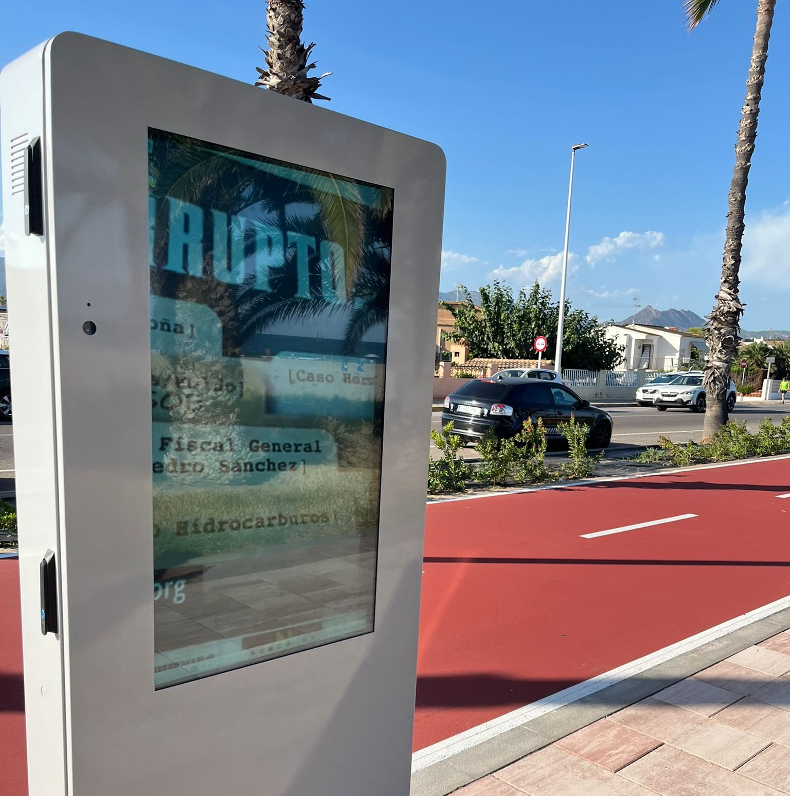 El PSPV denuncia missatges difamatoris contra el president del Govern en els panells informatius de l’Ajuntament de Castelló a la platja