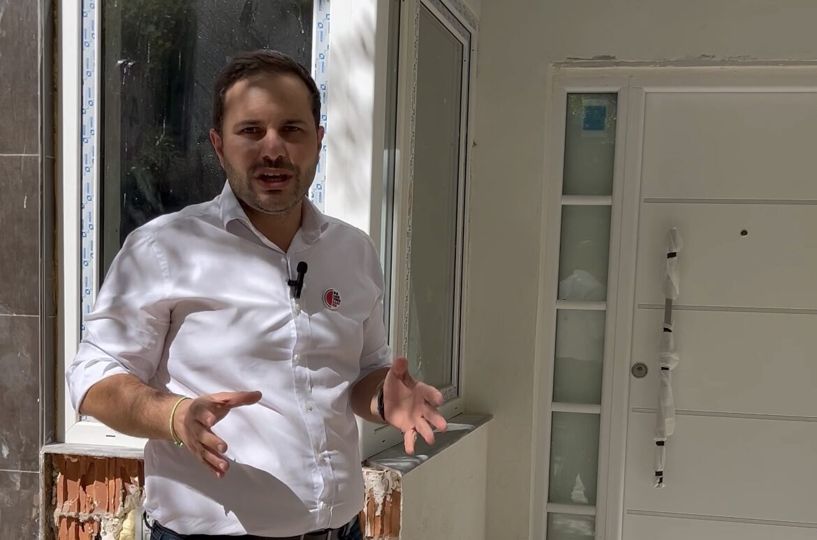 El PSPV reclama a Carrasco que vigile los bajos comerciales que se transforman en viviendas para impedir que se conviertan “en casas inhabitables”