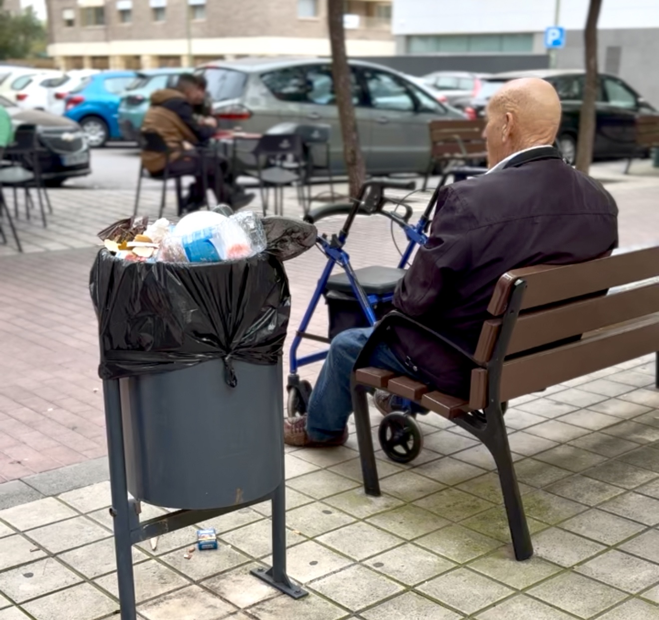 El PSPV denuncia l’acumulació d’escombraries i brutícia als carrers del districte est de Castelló