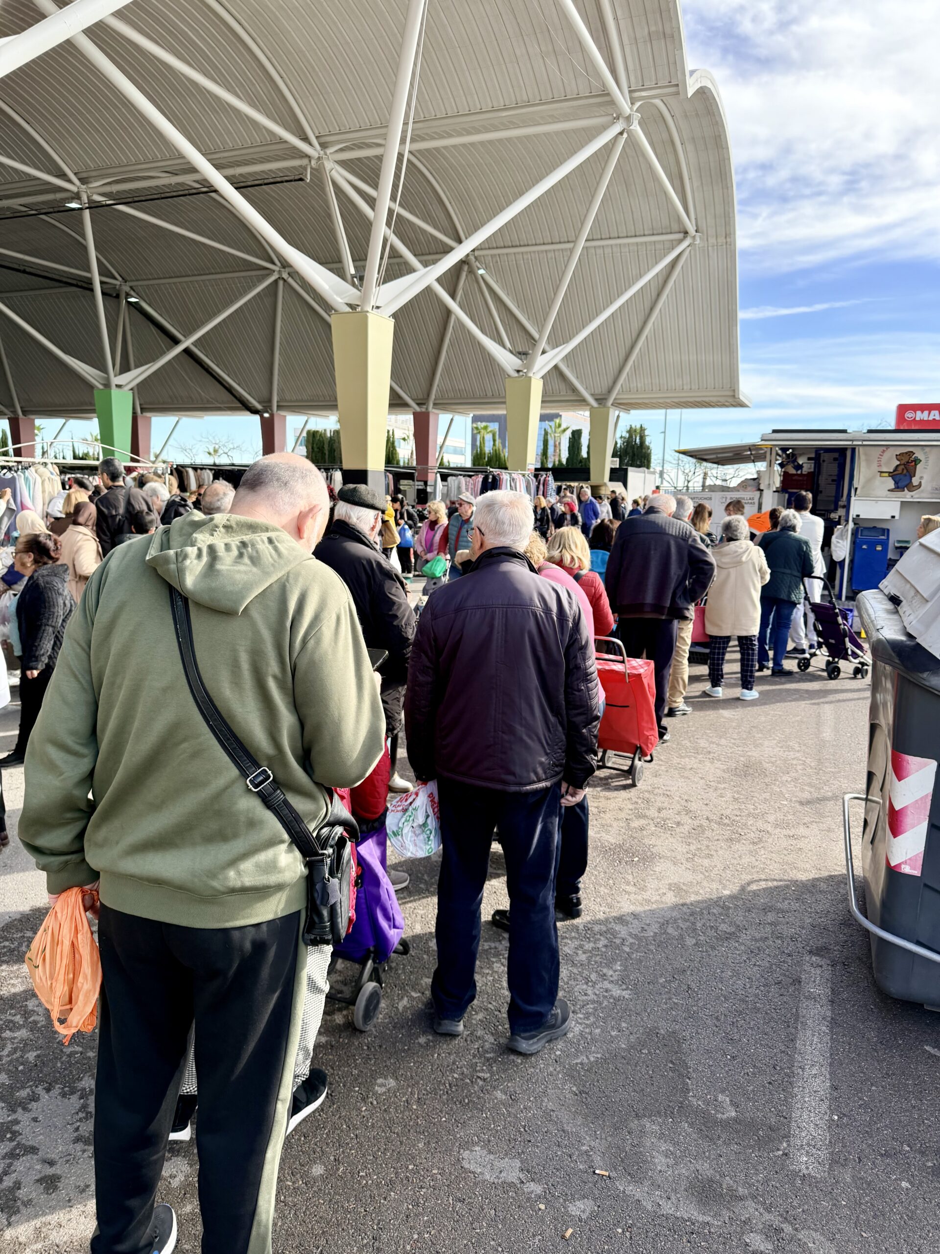 El ‘Basurazo de Carrasco’ torna a generar el caos a Castelló en deixar sense servei el control electrònic en els ecoparcs per a bonificacions de la taxa