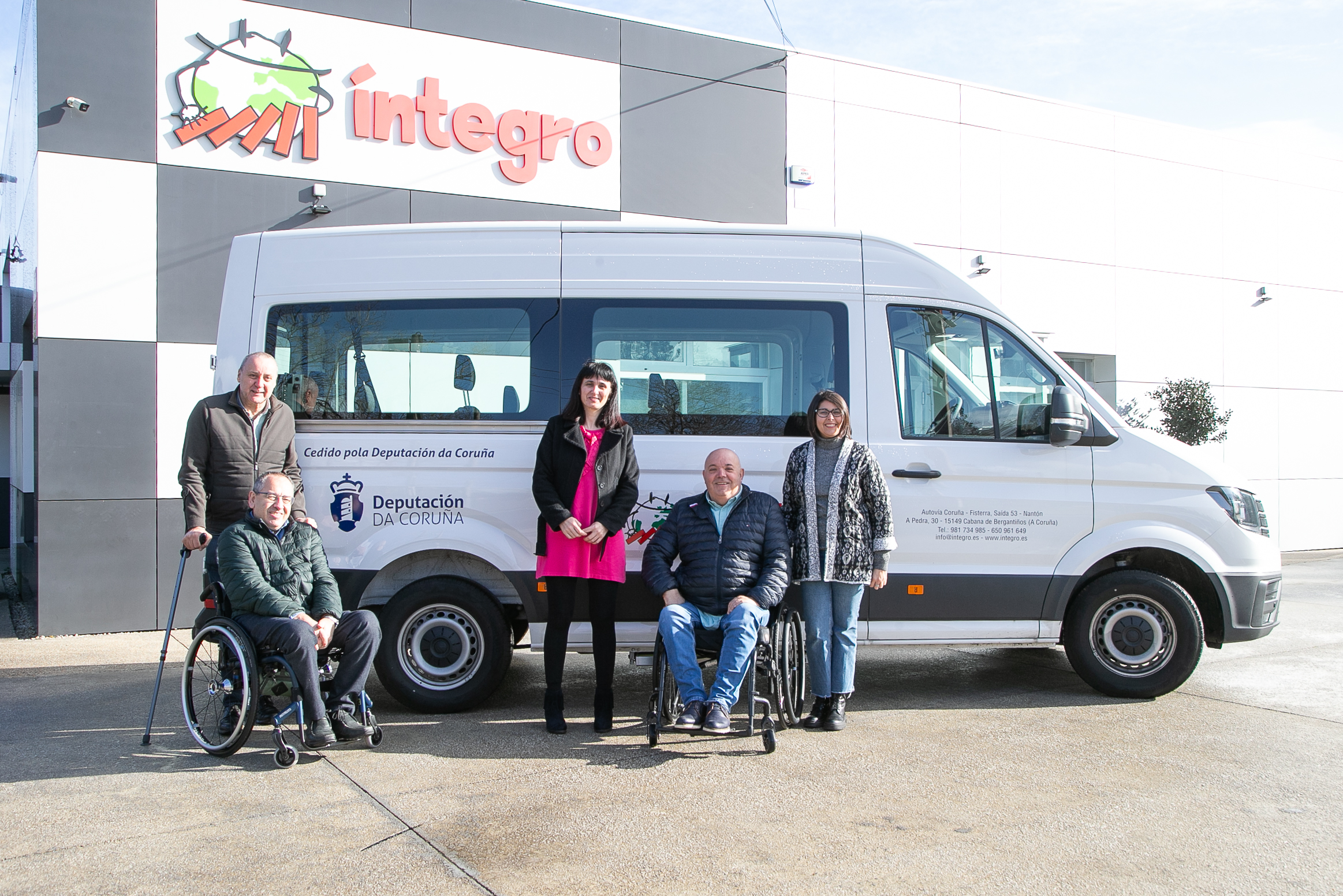 O PSdeG aplaude o reforzo da Deputación da Coruña ao transporte adaptado de Íntegro cun novo vehículo