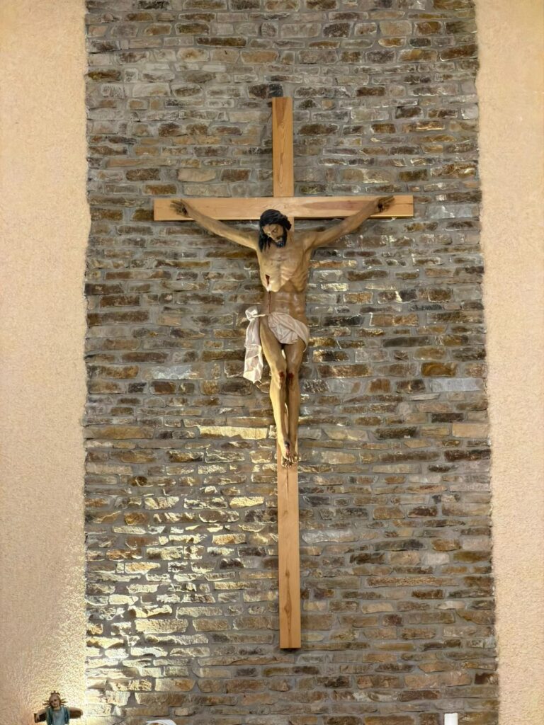 Cristo crucificado en la iglesia de Sieteiglesias durante San Blas