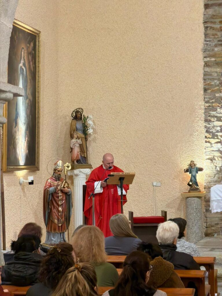 Misa en honor a San Blas en la iglesia de Sieteiglesias