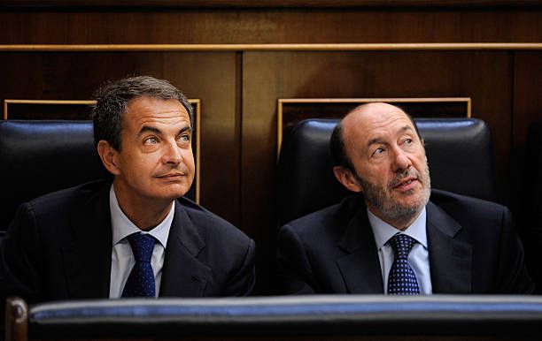 Alfredo Pérez Rubalcaba junto a José Luis Rodríguez Zapatero en el Congreso