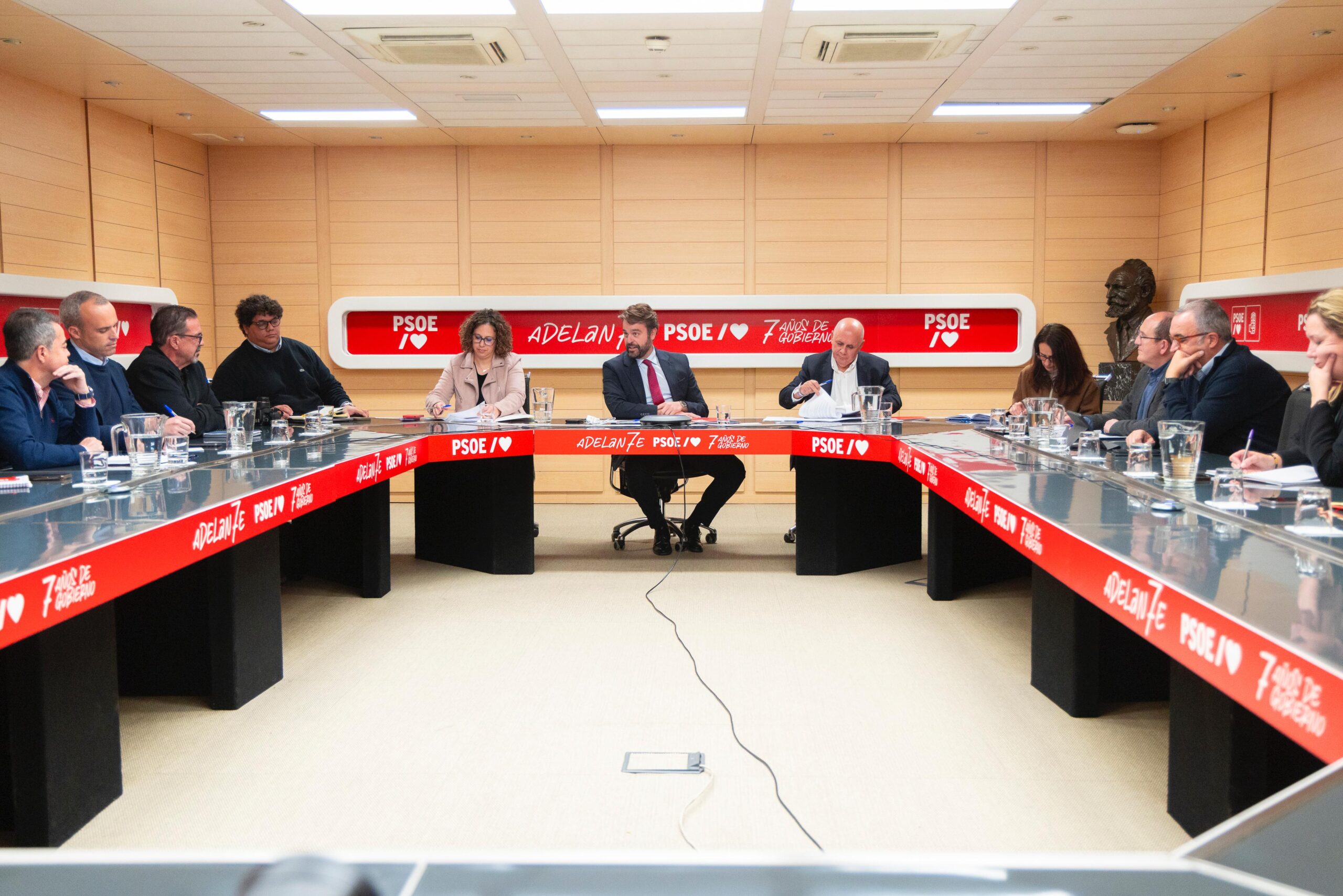 Diego Muñoz: “El PSOE refuerza la presencia de Melilla en la agenda municipal”