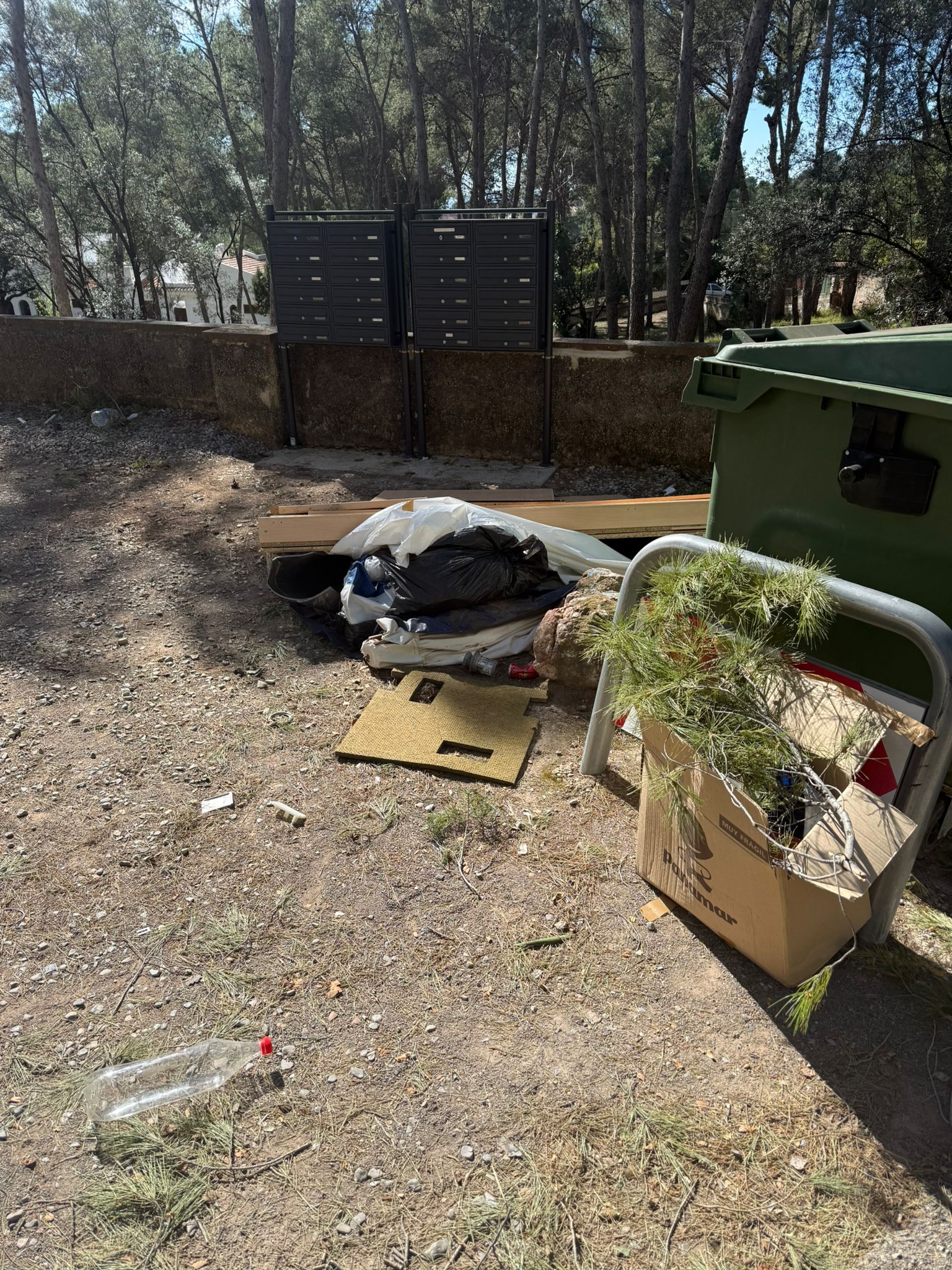 Denúncia veïnal: El Peucal