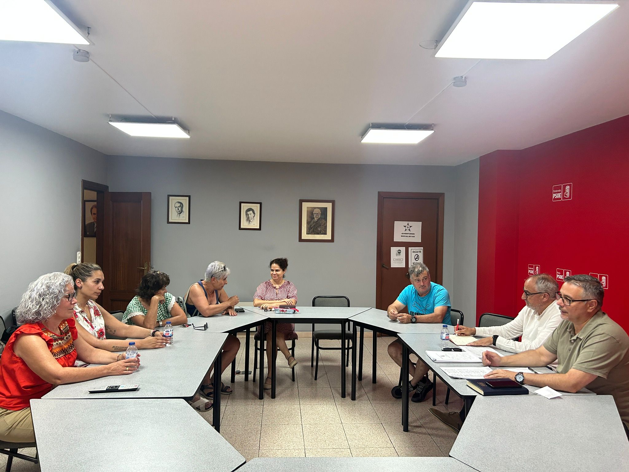 El PSOE recoge demandas y denuncias de los pedáneos y vecinos de las pedanías en una reunión de trabajo