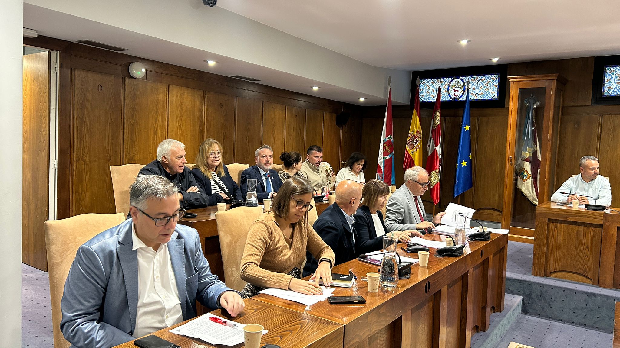 El PSOE acusa a Morala de presumir de comisiones que ni convoca ni hacen su trabajo