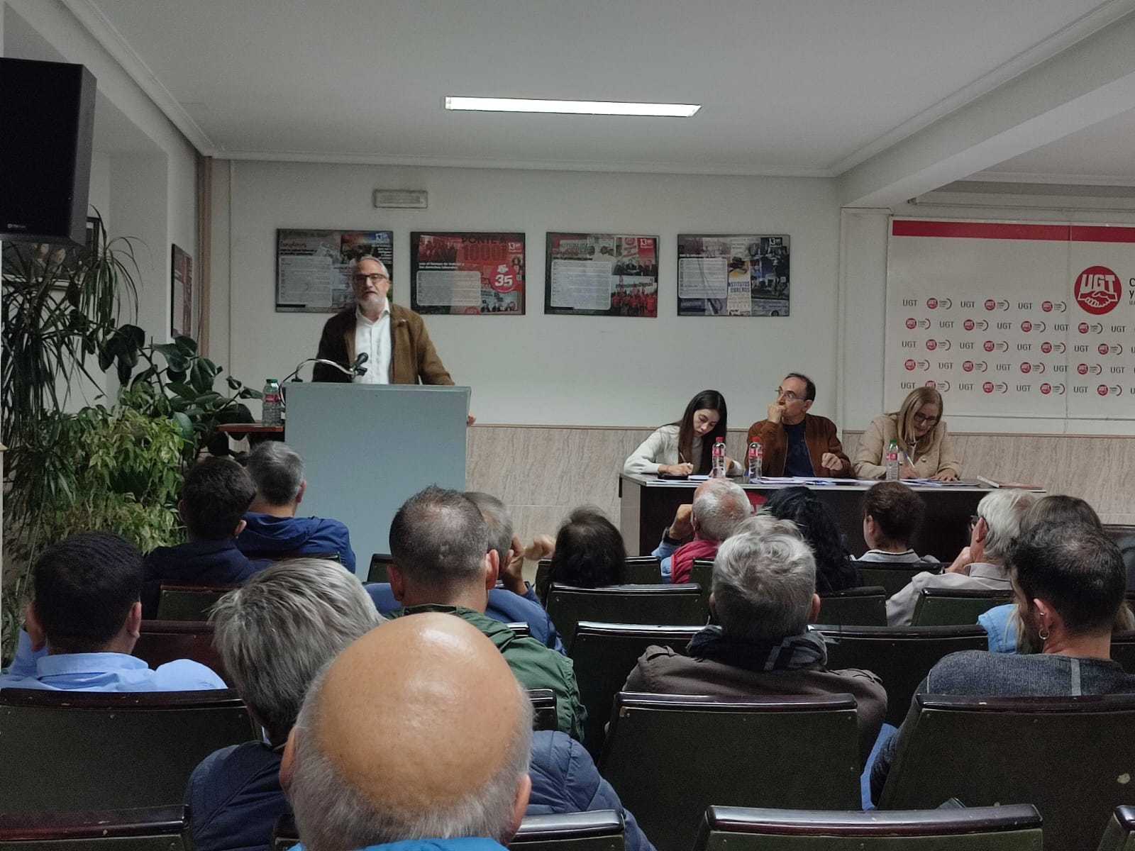 El PSOE de Ponferrada celebra su Asamblea Municipal con un mensaje claro: el Gobierno de España cumple con Ponferrada mientras el PP sigue fallando a la ciudad