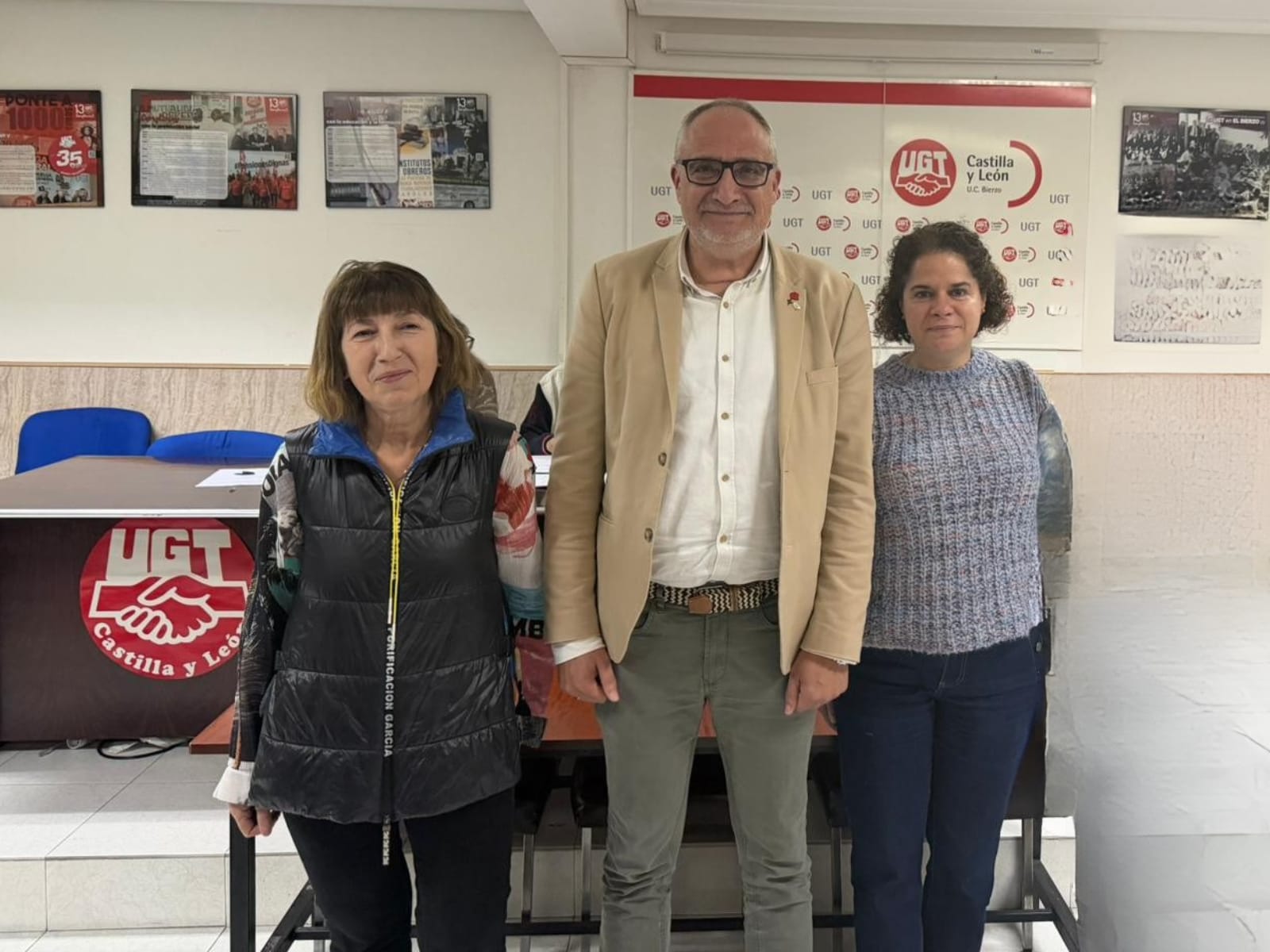 El Hospital del Bierzo, a la cola de Castilla y León en listas de espera mientras la Junta viene a hacerse la foto