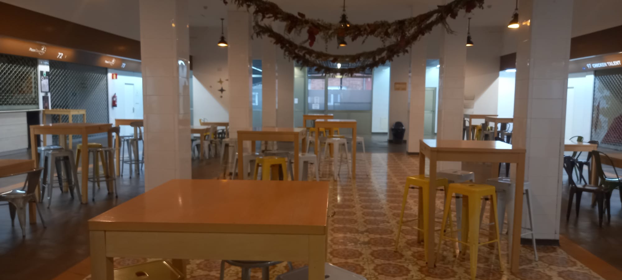 El Grupo Socialista denuncia el trato “de presión” del equipo de gobierno a las emprendedoras de los gastrobares del Mercado Municipal