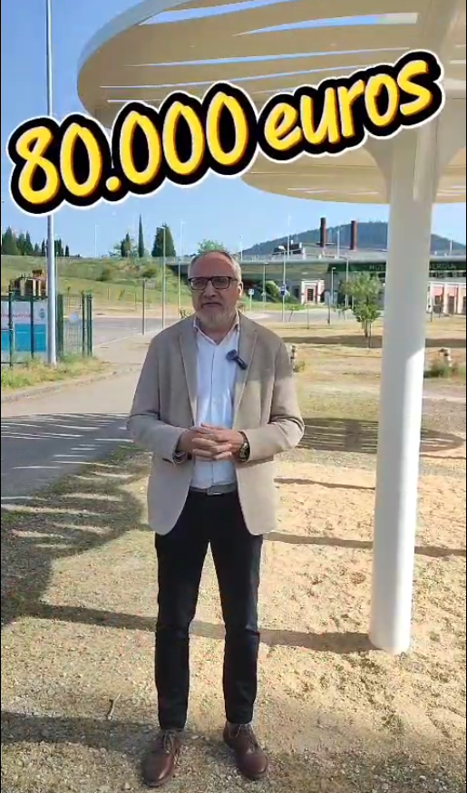 El PSOE critica el “despropósito” de las estructuras de sombra del Parque de La Concordia: “80.000 euros tirados sin utilidad real”