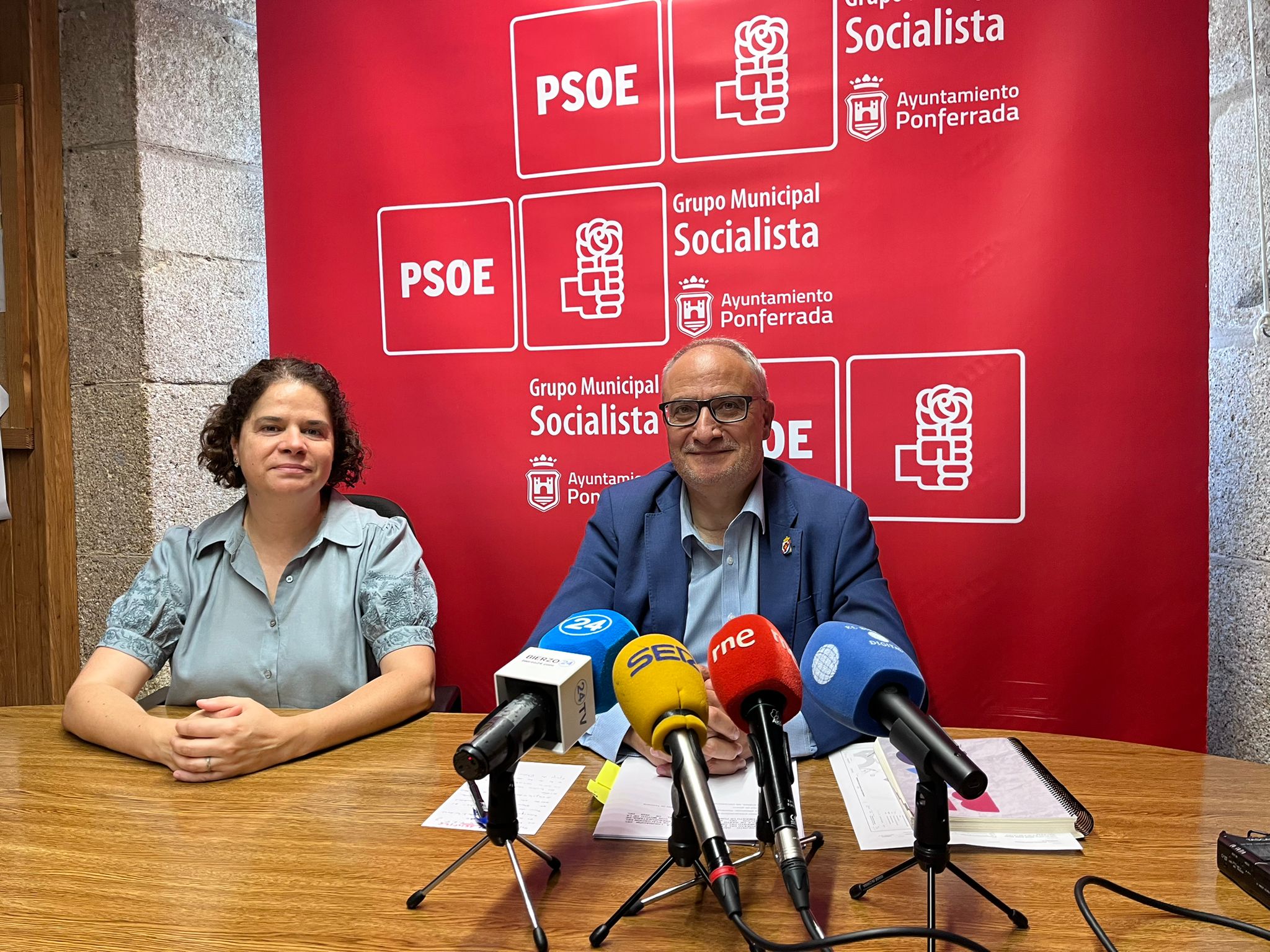El Grupo Socialista denuncia que el PP y CB solo mantienen saneada “la cuenta de excusas” mientras incumplen el plan económico financiero