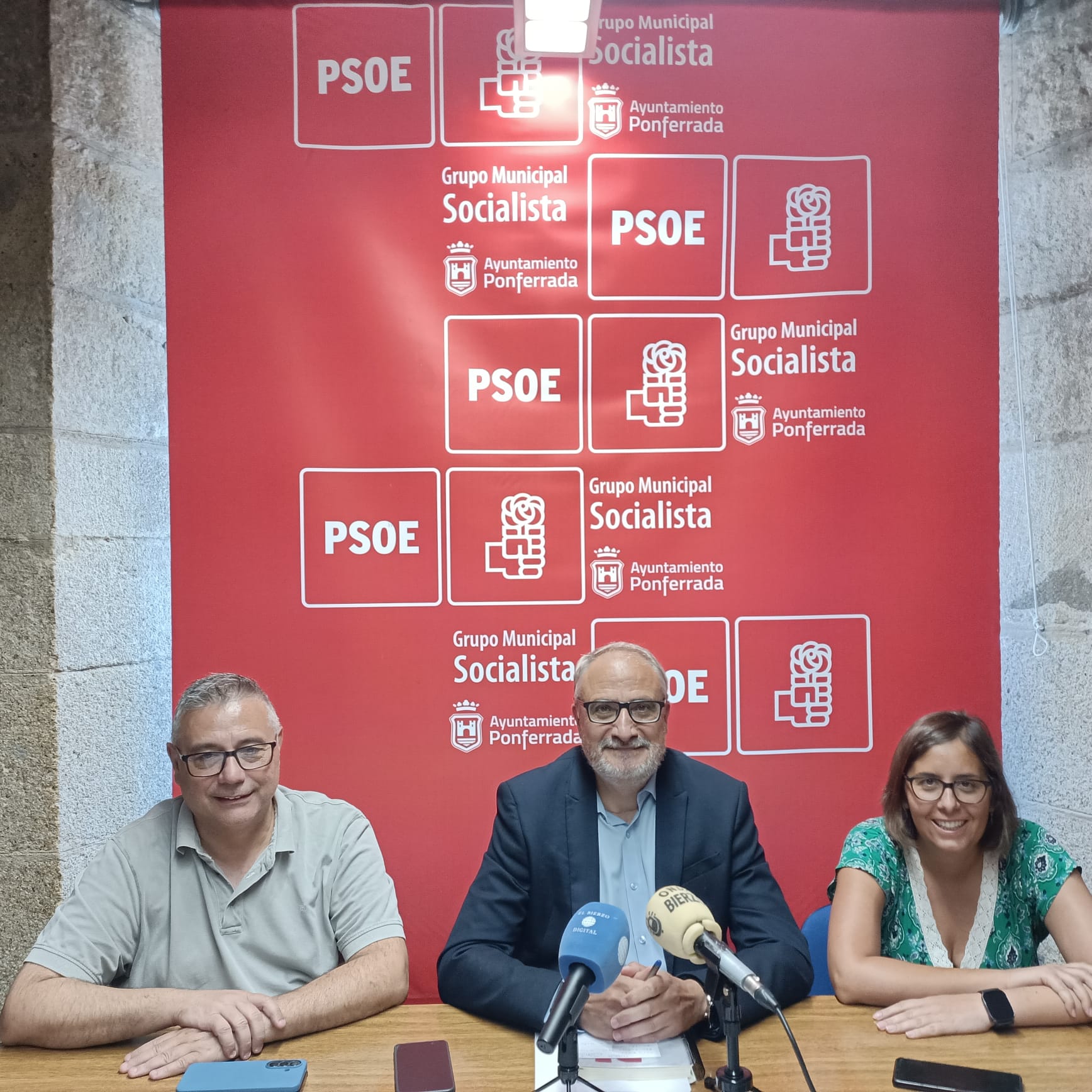 Pedimos una actuación urgente en las antiguas escuelas de Espinoso de Compludo tras cederse un local «sin las mínimas condiciones de habitabilidad»