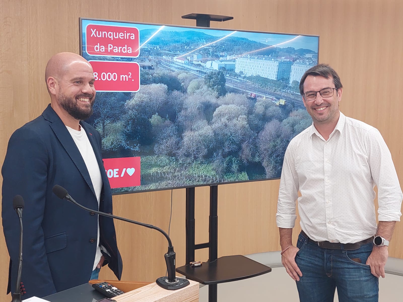 Os socialistas reclaman que o proxecto do novo parque da Parda contemple as demandas veciñais para a protección e conservación medioambiental da xunqueira de 8.000 metros cadrados existente no barrio