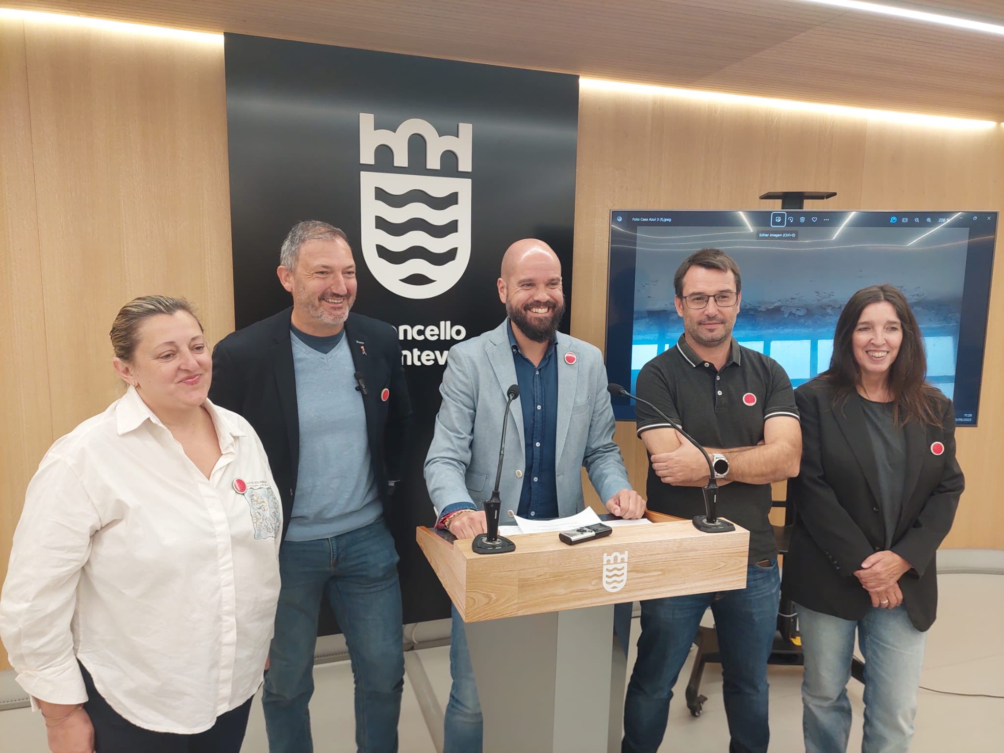 O socialista Iván Puentes acusa ao PP de converterse «nun partido ultra» e de querer exportar «un ambiente case guerracivilista a unha cidade tranquila e de convivencia»: «Rafa Domínguez e Pepa Pardo convertéronse na franquía de Isabel Díaz Ayuso en Pontevedra»