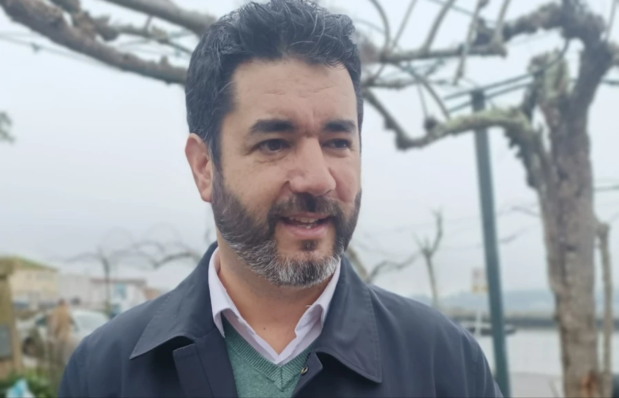 La intención de los socialistas es dotar los centros con alumnado con necesidades educativas de profesorado especializado