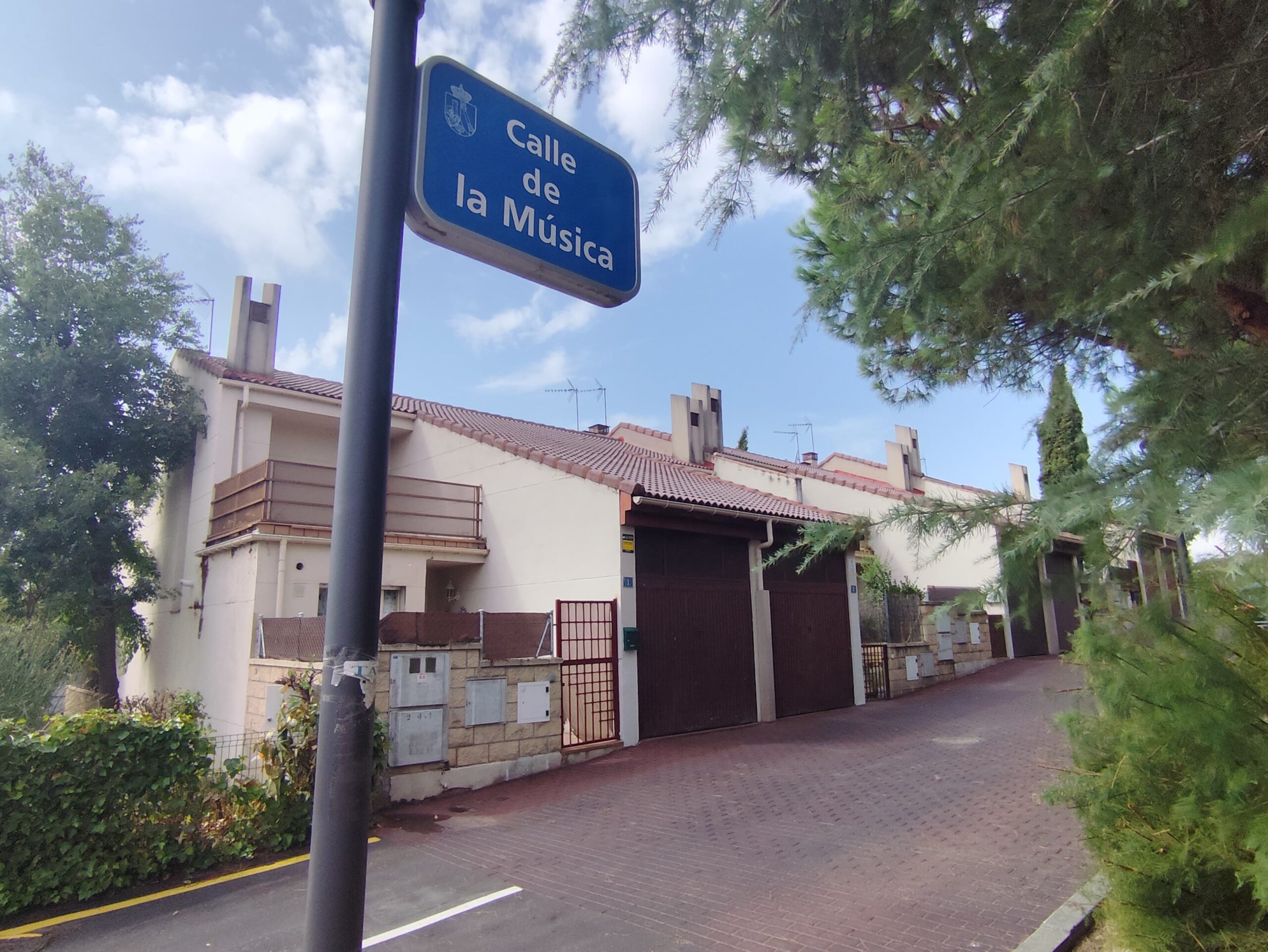 El PSOE de Torrelodones se opone frontalmente a la venta de vivienda pública