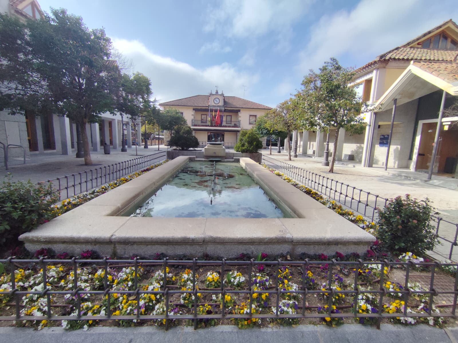 El PP cuadra las cuentas a martillazos y tendrá que hacer otro Plan Económico Financiero en 2026