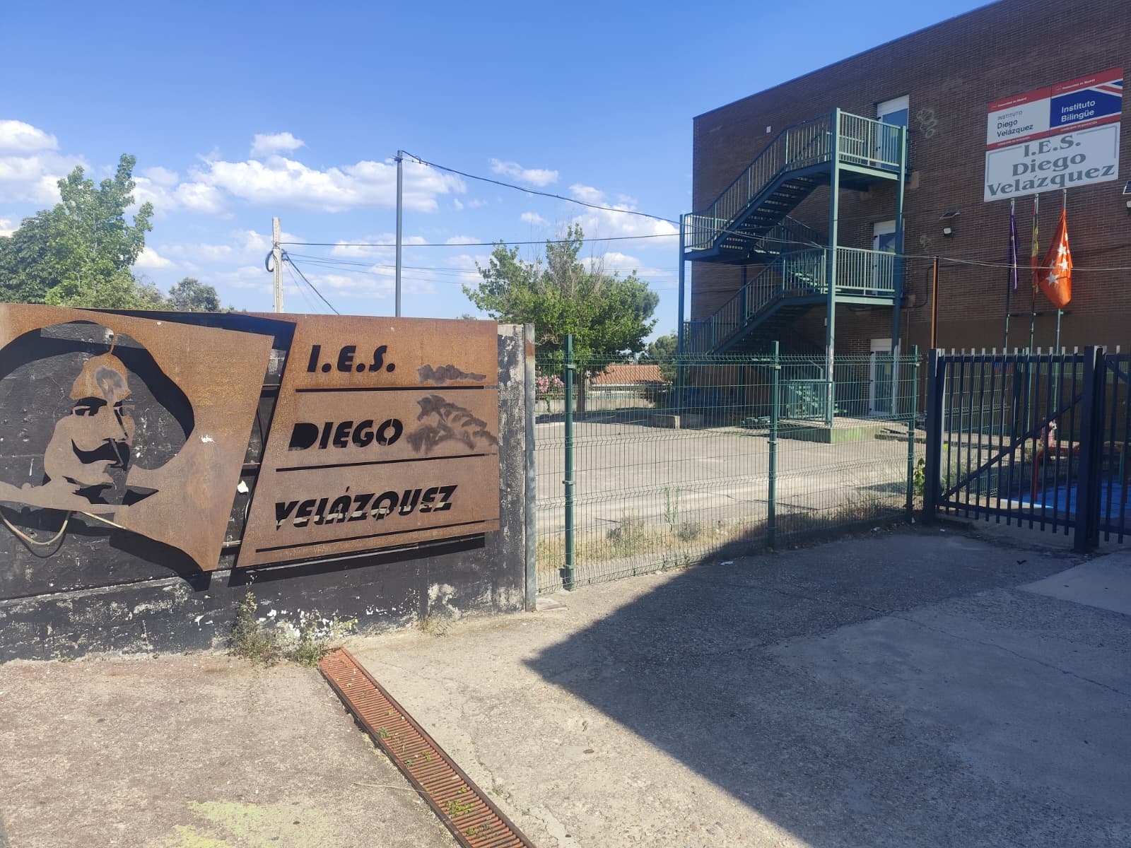 El PSOE reclama adaptar los colegios de Torrelodones al calor extremo